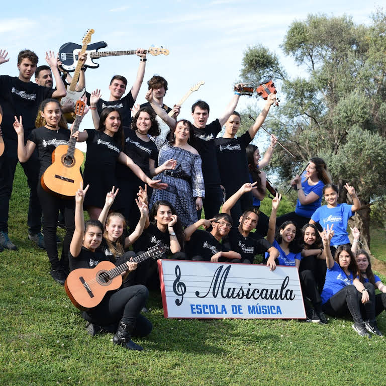 Foto de família de Musicaula al Parc Europa.